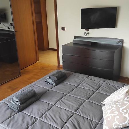 Appartamento In Zona Residenziale Surdo Buitenkant foto