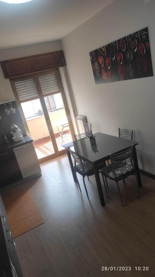 Appartamento In Zona Residenziale Surdo Buitenkant foto